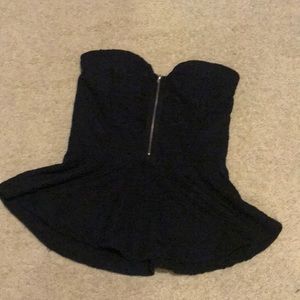 Strapless black shirt